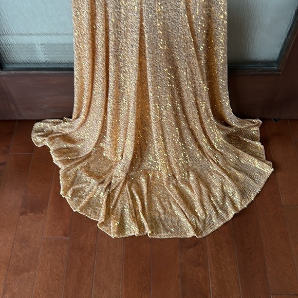 Mac Duggal SEQUINED HIGH NECK RHINESTONE TRIM COLUMN GOWN size 6 NEW Sold Out - Picture 14 of 16